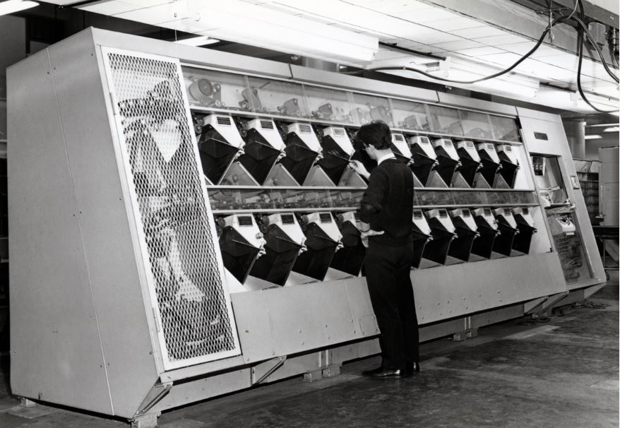 Automatic Sorting Machine Postcard